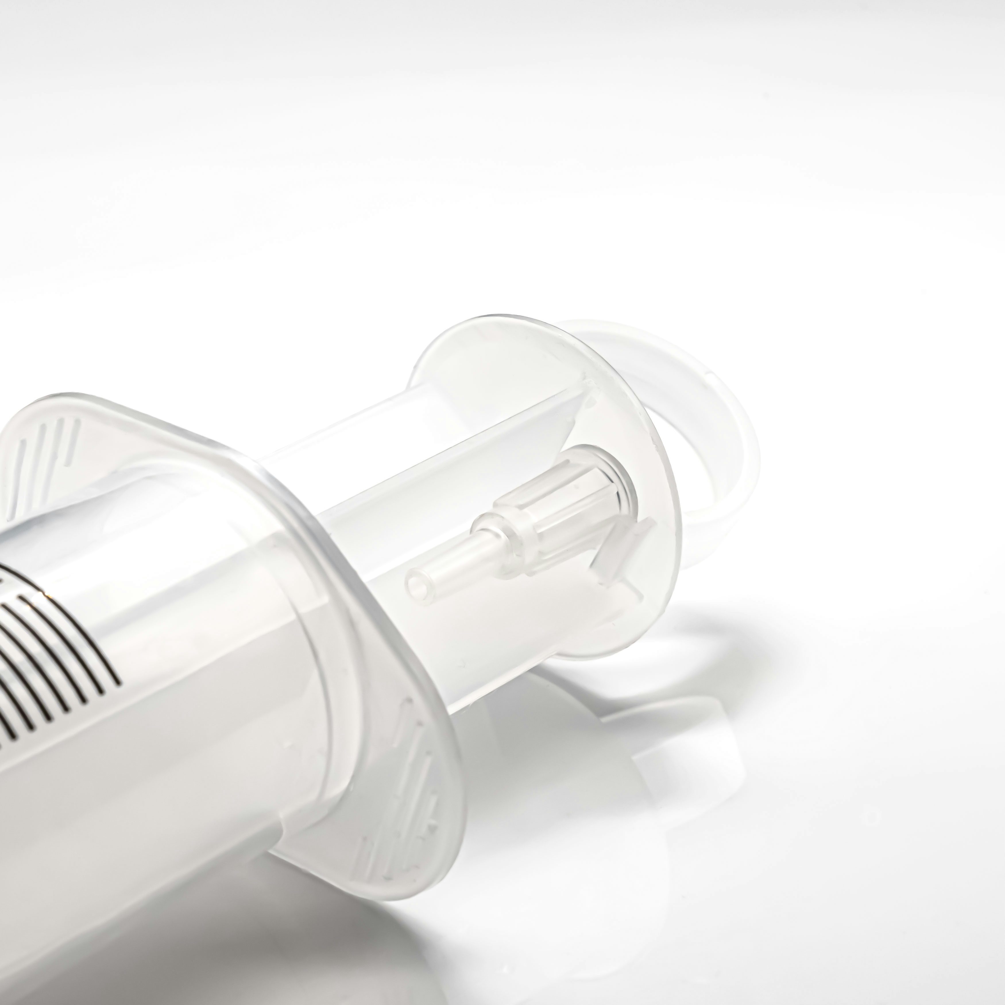 3 Stk Spritze 100 ml mit Katheteransatz und Luer Adapter. Wiederverwendbare Plastikspritze als Pipette, für Flüssigkeiten, Ölspritze, Dosierspritze aus Kunststoff für Garten, Industrie und Tiernahrung